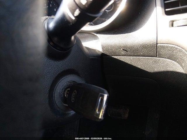 KIA FORTE LX 2018 3KPFL4A72JE241202 Image 11