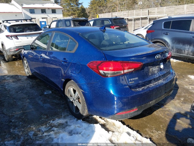 KIA FORTE LX 2018 3KPFL4A72JE241202 Image 3