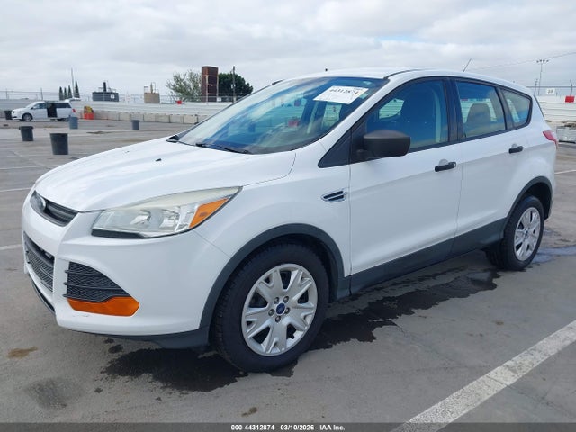 Ford ESCAPE S 2014 1FMCU0F77EUA31330 Image 2