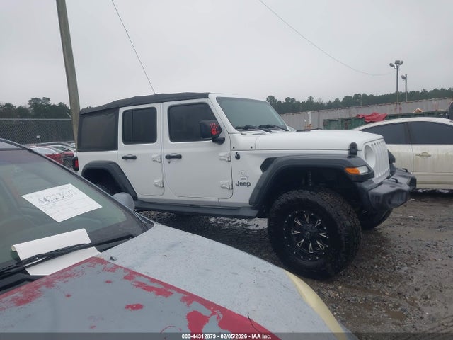 1C4HJXDG7JW169902 Jeep Wrangler Unlimited Sport 4x4