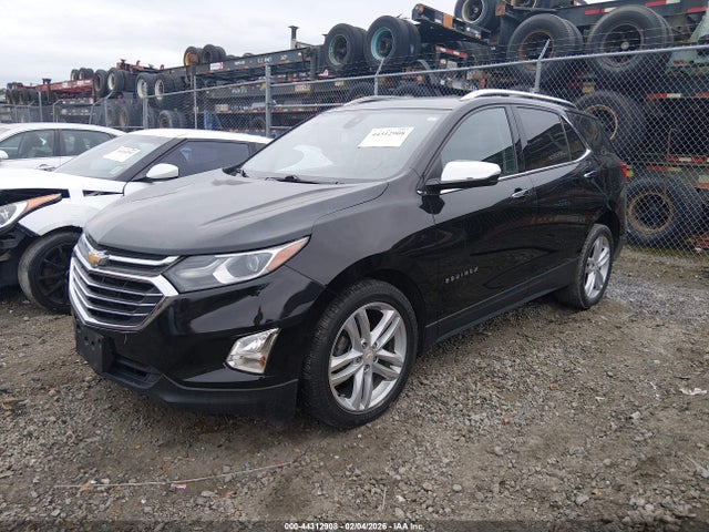 Chevrolet Equinox Premier 2018 2GNAXMEV1J6243649 Image 2