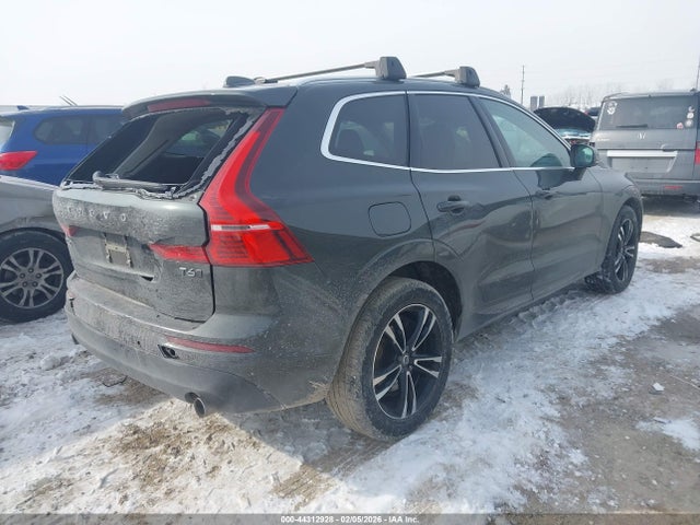 2018 VOLVO XC60 LYVA22RK7JB097300 Photo 3
