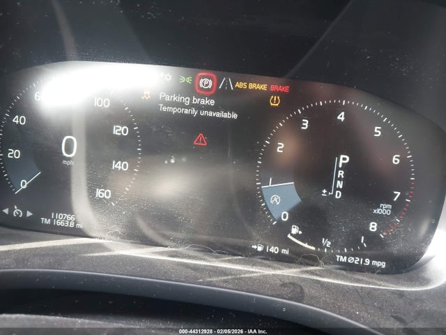 2018 VOLVO XC60 LYVA22RK7JB097300 Photo 6