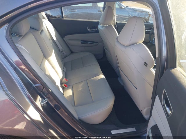 44312947 :رقم المزاد ، 19UUB2F37KA005509 vin ، 2019 Acura Tlx Standard مزاد بيع