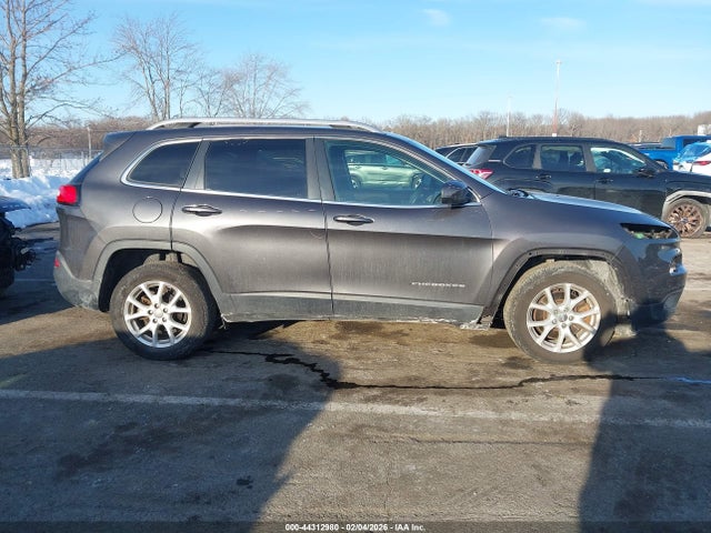 44312980 :رقم المزاد ، 1C4PJLCB8FW770544 vin ، 2015 Jeep Cherokee Latitude مزاد بيع