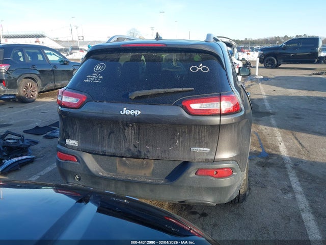 44312980 :رقم المزاد ، 1C4PJLCB8FW770544 vin ، 2015 Jeep Cherokee Latitude مزاد بيع