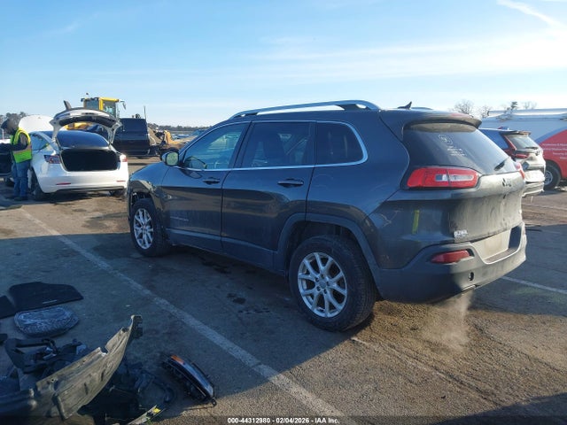 44312980 :رقم المزاد ، 1C4PJLCB8FW770544 vin ، 2015 Jeep Cherokee Latitude مزاد بيع
