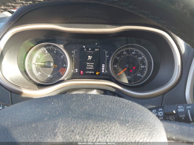44312980 :رقم المزاد ، 1C4PJLCB8FW770544 vin ، 2015 Jeep Cherokee Latitude مزاد بيع