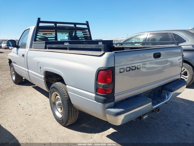 2000 DODGE RAM 1500 1B7HC16YXYS626796 Photo 2