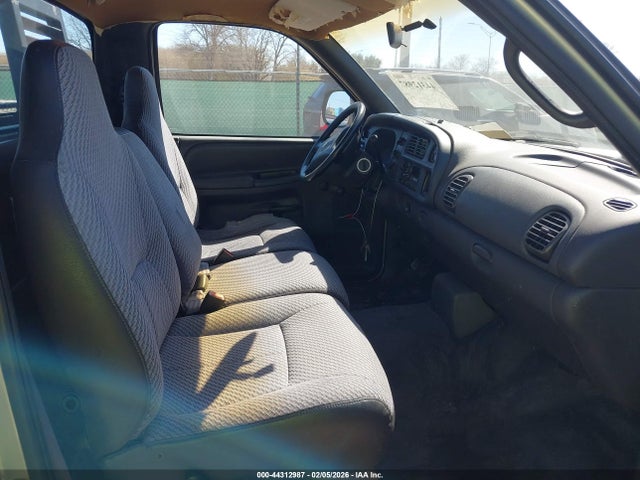 2000 DODGE RAM 1500 1B7HC16YXYS626796 Photo 4