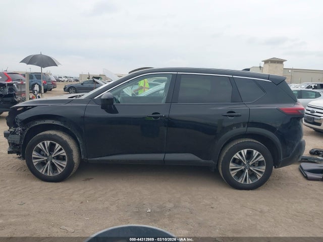 JN8BT3BA9PW420603 Nissan Rogue Sv Fwd