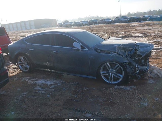 2017 Audi S7 4.0t Premium Plus მანქანა იყიდება აუქციონზე, vin: WAU2FAFC9HN025618, აუქციონის ნომერი: 44313005