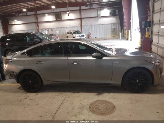 2021 Cadillac Ct5 V-series მანქანა იყიდება აუქციონზე, vin: 1G6DV5RW0M0145006, აუქციონის ნომერი: 44313029