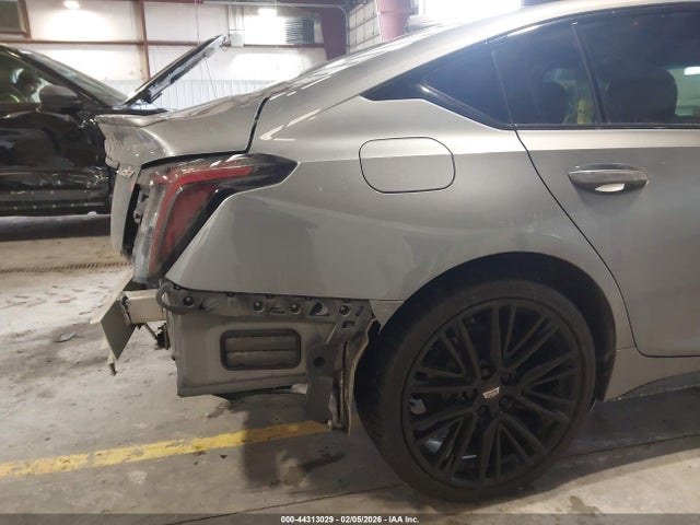 2021 Cadillac Ct5 V-series მანქანა იყიდება აუქციონზე, vin: 1G6DV5RW0M0145006, აუქციონის ნომერი: 44313029