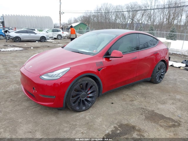 2021 TESLA MODEL Y 5YJYGDEF4MF093230 Photo 1