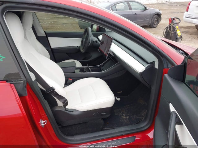 2021 TESLA MODEL Y 5YJYGDEF4MF093230 Photo 4