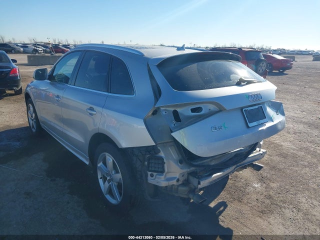 2011 AUDI Q5 WA1DKAFP1BA111623 Photo 2