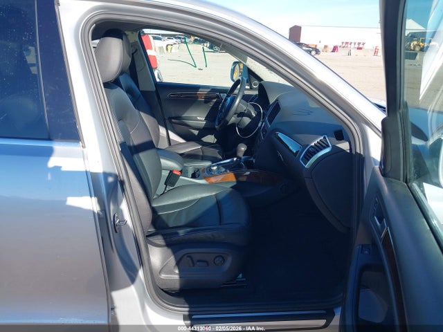2011 AUDI Q5 WA1DKAFP1BA111623 Photo 4