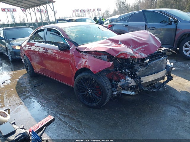 2022 MERCEDES-BENZ A 220 W1K3G4FB0NJ337025