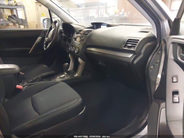 44313068 :رقم المزاد ، JF2SJAECXEH431129 vin ، 2014 Subaru Forester 2.5i Premium مزاد بيع