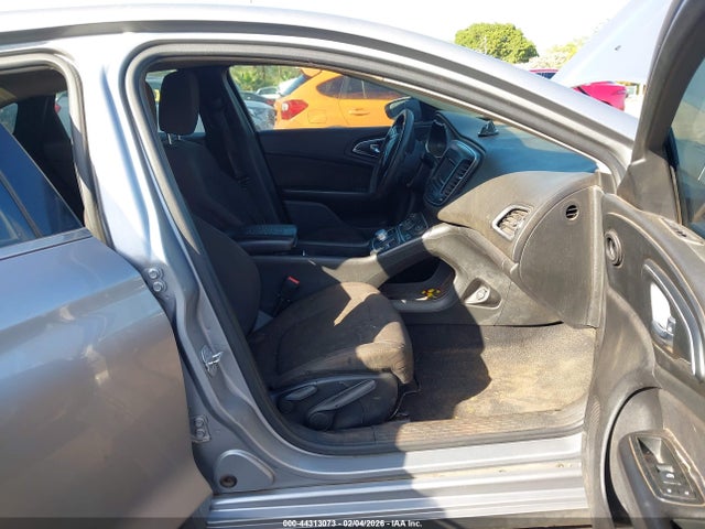 Aukcja sprzedaży 2015 Chrysler 200 Limited, vin: 1C3CCCAB8FN663614, numer aukcji: 44313073