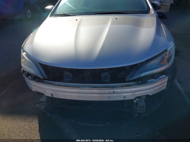 Aukcja sprzedaży 2015 Chrysler 200 Limited, vin: 1C3CCCAB8FN663614, numer aukcji: 44313073