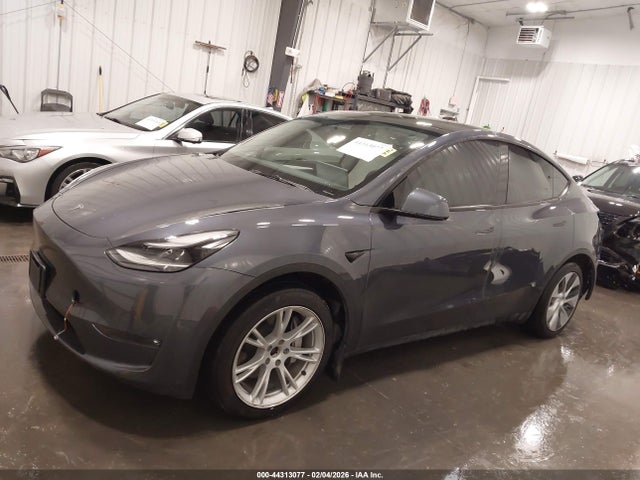 Продаж на аукціоні авто 2023 Tesla Model Y Awd/long Range Dual Motor All-wheel Drive, vin: 7SAYGAEE6PF881441, номер лоту: 44313077
