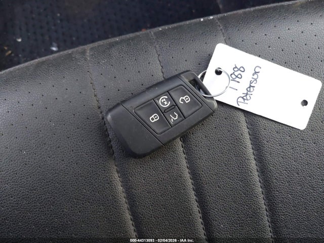 2022 VOLKSWAGEN TIGUAN 3VV2B7AX3NM160905 Photo 10