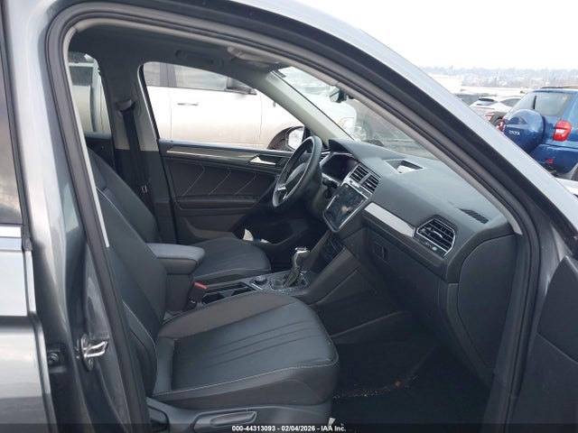 2022 VOLKSWAGEN TIGUAN 3VV2B7AX3NM160905 Photo 4