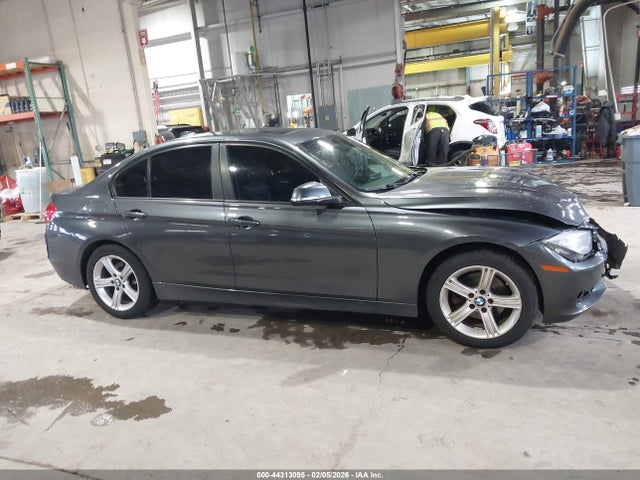 WBA3C3C52EF983830 BMW 320i Xdrive