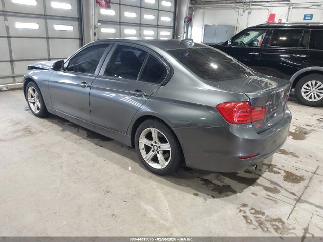 WBA3C3C52EF983830 BMW 320i Xdrive