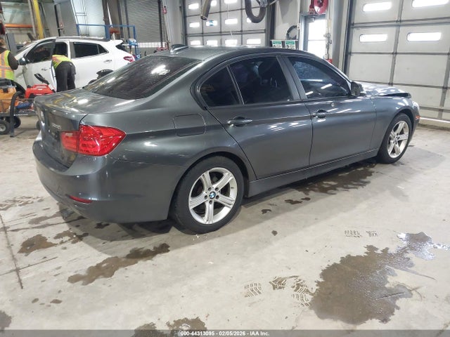 WBA3C3C52EF983830 BMW 320i Xdrive