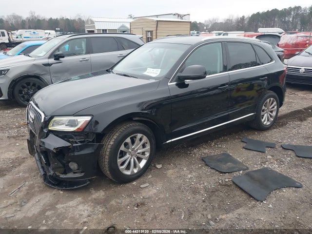 Audi Q5 2.0t Premium 2014 WA1LFAFP4EA101432 Image 2