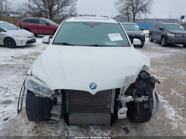 Продаж на аукціоні авто 2016 Bmw X5 Sdrive35i, vin: 5UXKR2C59G0R68737, номер лоту: 44313130