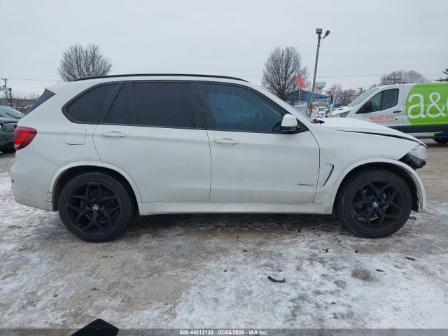 Продаж на аукціоні авто 2016 Bmw X5 Sdrive35i, vin: 5UXKR2C59G0R68737, номер лоту: 44313130