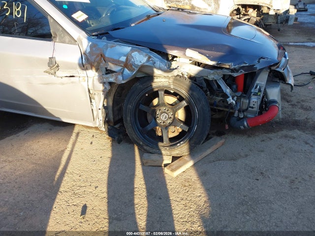 44313187 :رقم المزاد ، JF1GR7E61BG824258 vin ، 2011 Subaru Impreza Wrx Premium مزاد بيع