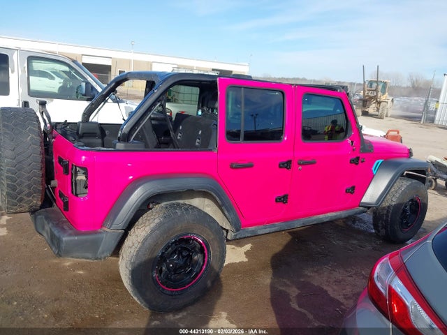 2020 Jeep Wrangler Unlimited Willys 4x4 მანქანა იყიდება აუქციონზე, vin: 1C4HJXDG0LW182333, აუქციონის ნომერი: 44313190