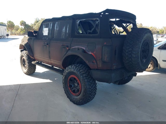 2022 FORD BRONCO 1FMEE5DP9NLB62934 Photo 2