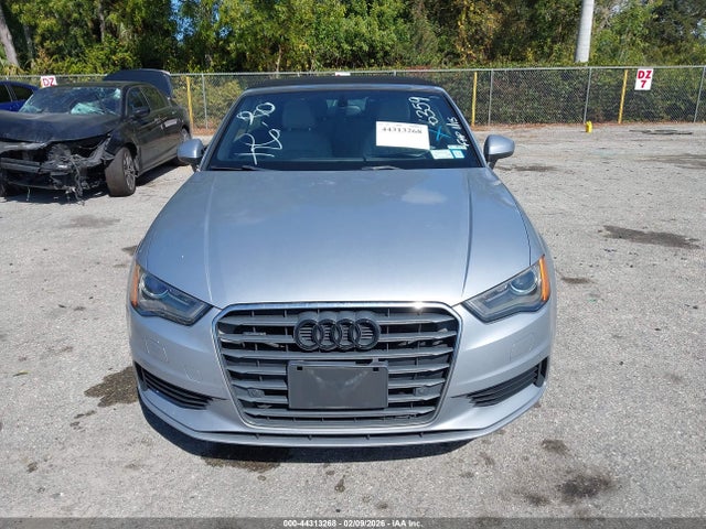 44313268 :رقم المزاد ، WAU7FLFF7F1066359 vin ، 2015 Audi A3 2.0t Premium مزاد بيع