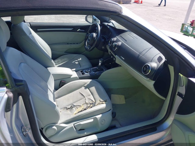 2015 AUDI A3 WAU7FLFF7F1066359 Photo 4