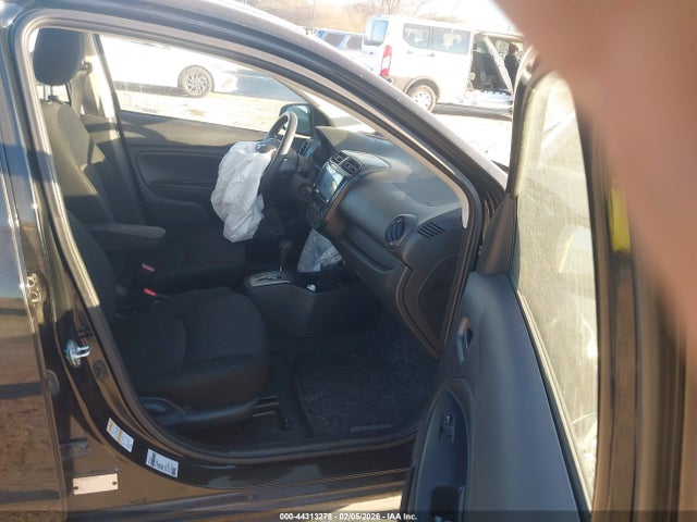 ML32AUHJ9RH004172 Mitsubishi MIRAGE LE