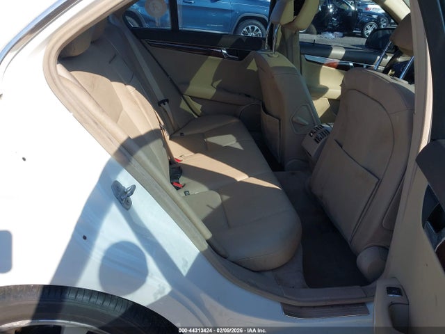 44313424 :رقم المزاد ، WDDGF81XX9R065265 vin ، 2009 Mercedes-benz C 300 Luxury 4matic مزاد بيع