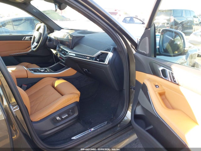 2025 BMW X5 5UX13EU02S9Z74563 Photo 4