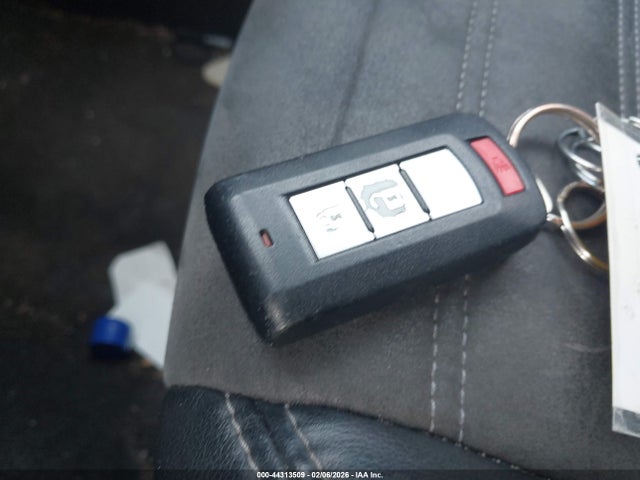 2020 MITSUBISHI OUTLANDER JA4AD3A33LZ043681 Photo 10