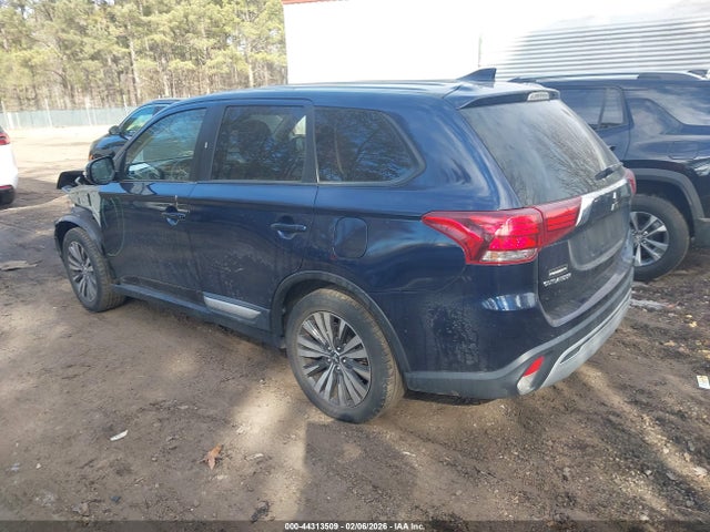 2020 MITSUBISHI OUTLANDER JA4AD3A33LZ043681 Photo 2