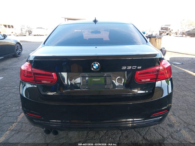 BMW 330e Iperformance 2018 WBA8E1C50JA756776 Image 17
