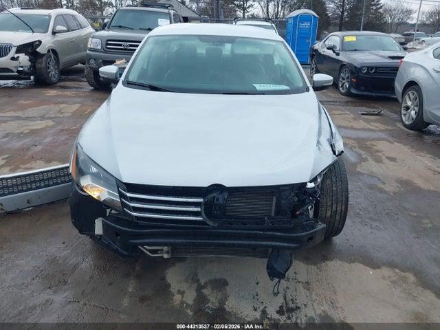 Aukcja sprzedaży 2014 Volkswagen Passat 1.8t S, vin: 1VWAS7A37EC052227, numer aukcji: 44313537