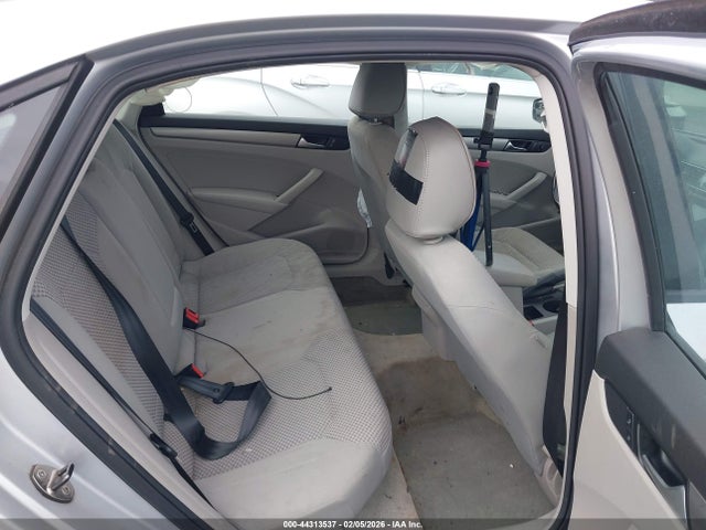 Aukcja sprzedaży 2014 Volkswagen Passat 1.8t S, vin: 1VWAS7A37EC052227, numer aukcji: 44313537
