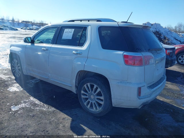 2017 GMC TERRAIN 2GKFLVE33H6118651 Photo 2