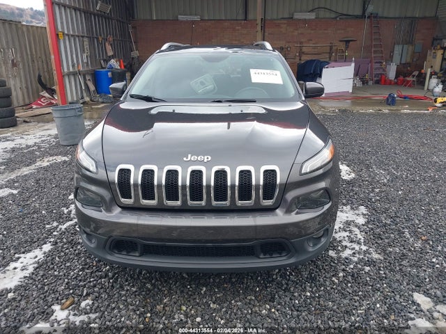1C4PJMCB4GW241759 Jeep Cherokee Latitude